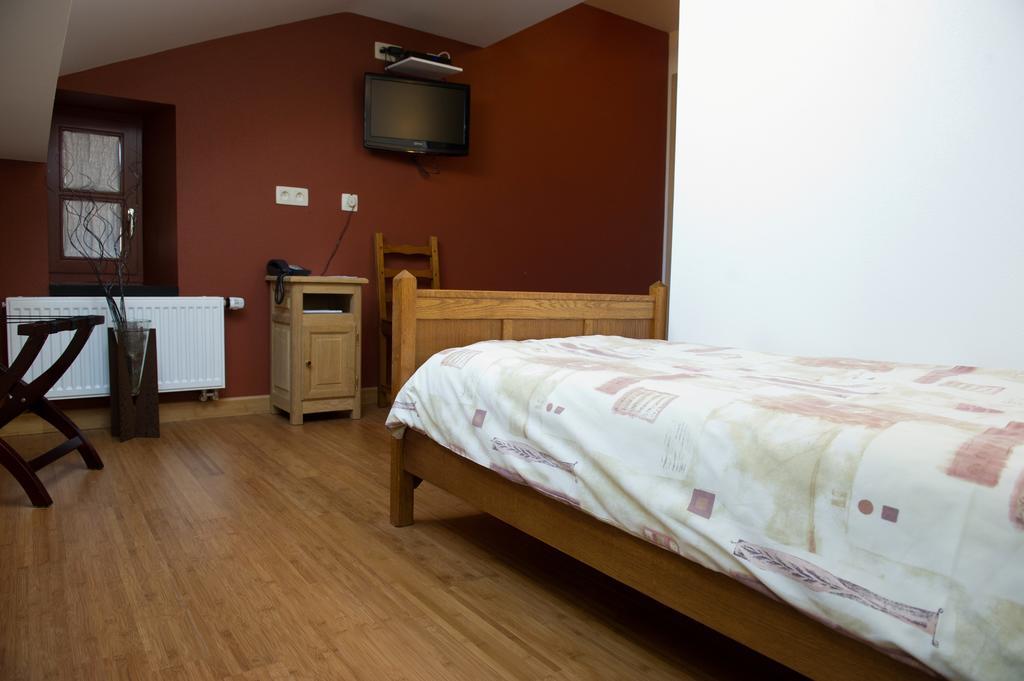 Auberge Saint-Martin Orchimont Habitación foto