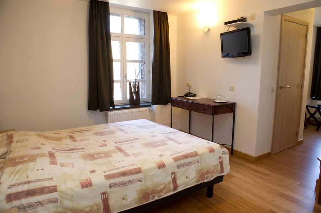 Auberge Saint-Martin Orchimont Habitación foto