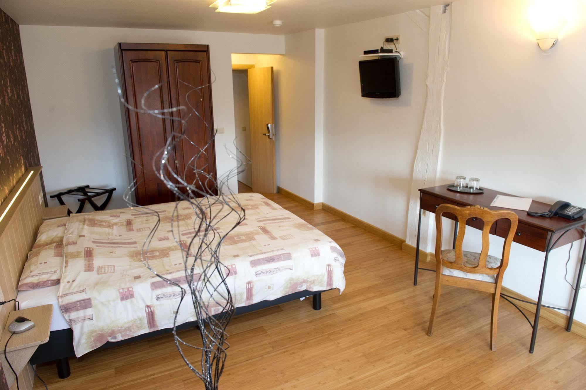Auberge Saint-Martin Orchimont Exterior foto